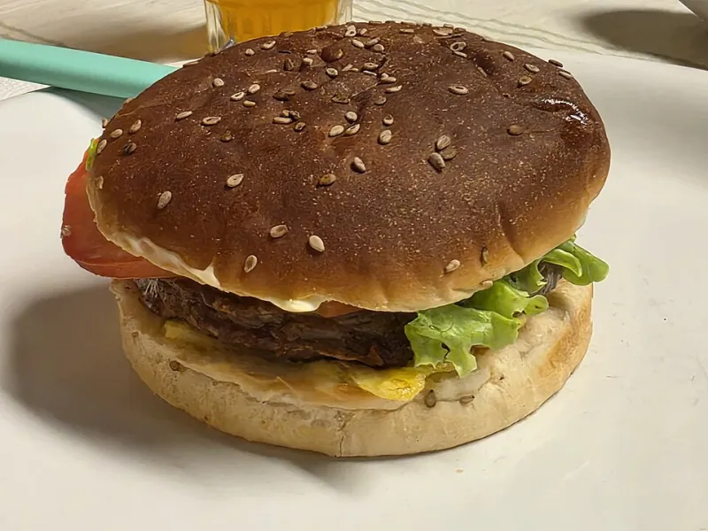 Bread Crimes: How a Garbage Bun Is Quietly Murdering Your Perfect Patty